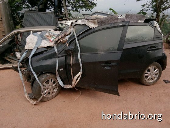 honda brio crash 4